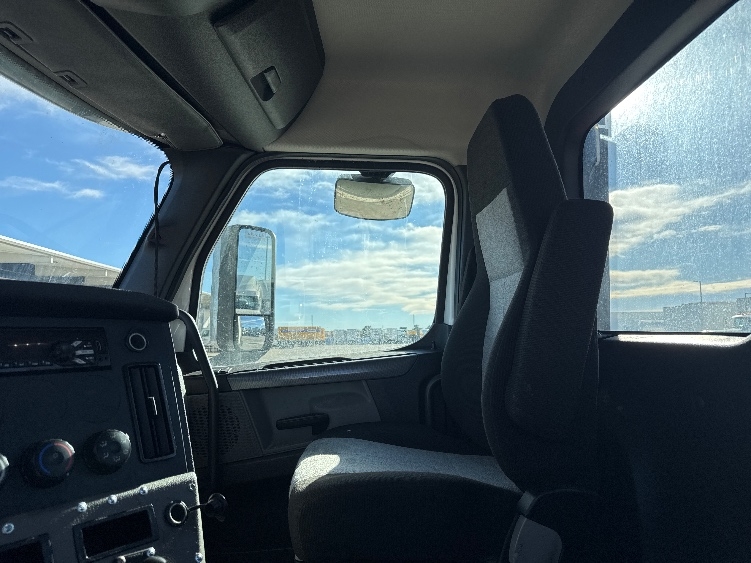 2021 Freightliner Cascadia in Aurora, CO — photo 10