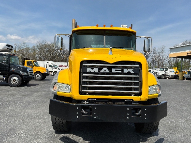 2019 Mack Granite in Harrisburg, PA — photo 2