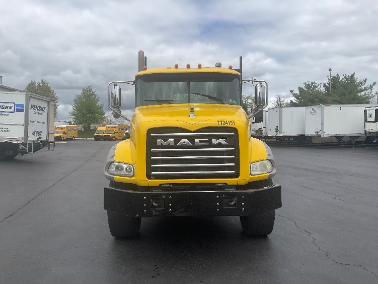 2019 Mack Granite in Bethlehem, PA — photo 2