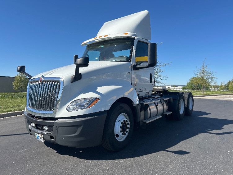 2021 International LT in Windsor, WI — photo 3