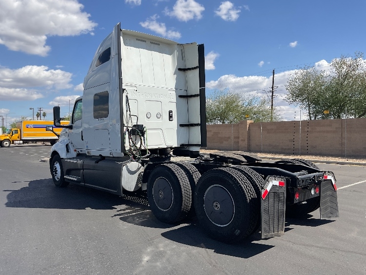 2023 International LT in Phoenix, AZ — photo 5