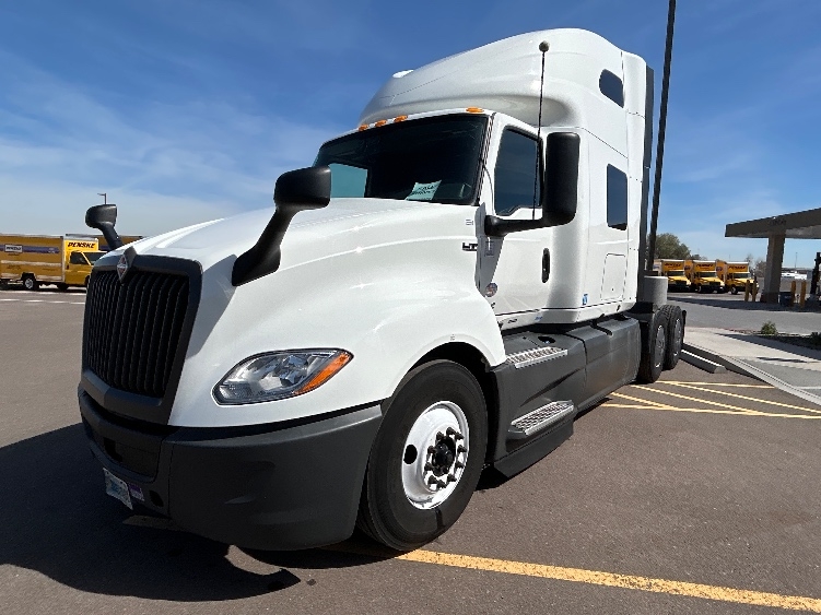 2023 International LT in Phoenix, AZ — photo 3