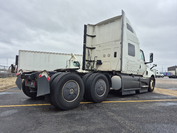 2023 International LT in La Porte, IN — photo 7