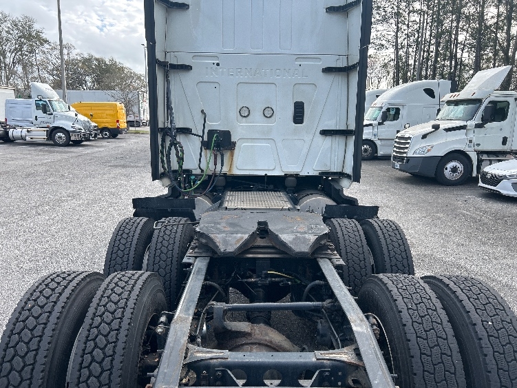 2023 International LT in Jacksonville, FL — photo 6