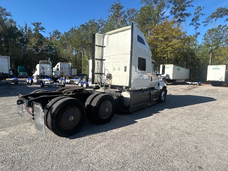2023 International LT in Pensacola, FL — photo 7