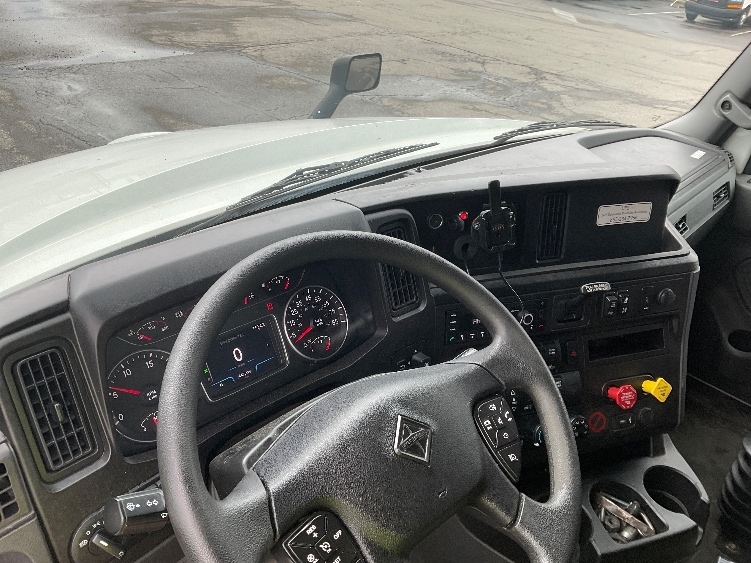 2023 International LT in Fredonia, NY — photo 10