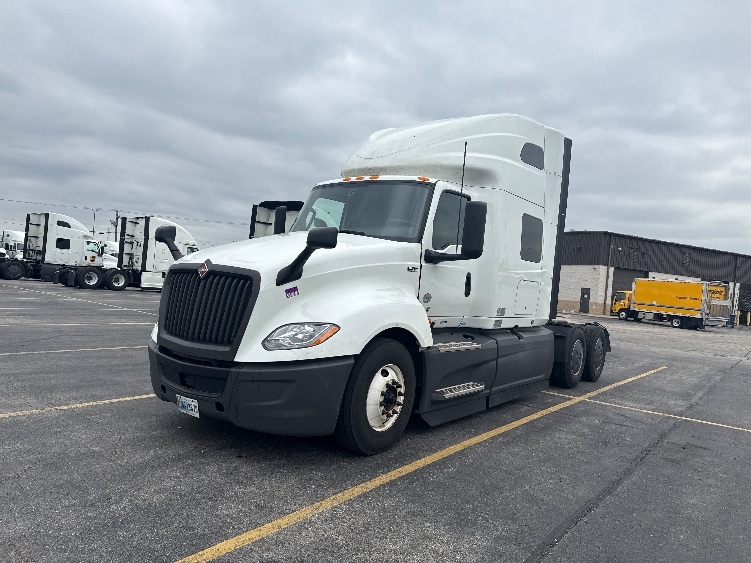 2023 International LT in La Porte, IN — photo 3