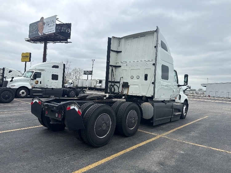 2023 International LT in La Porte, IN — photo 7