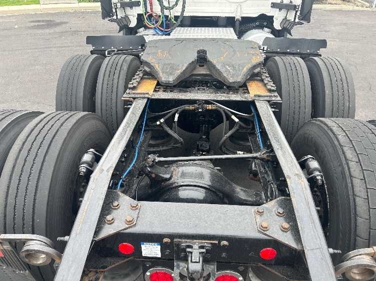 2023 Freightliner Cascadia in West Sacramento, CA — photo 6