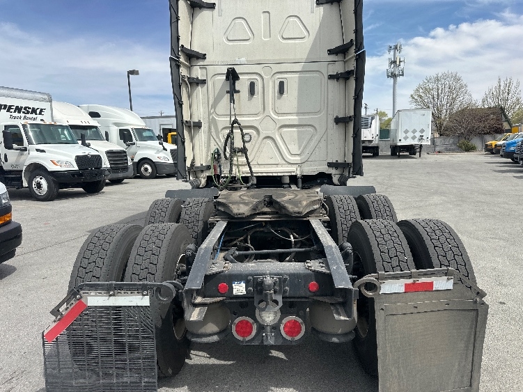 2023 Freightliner Cascadia in Sparks, NV — photo 6
