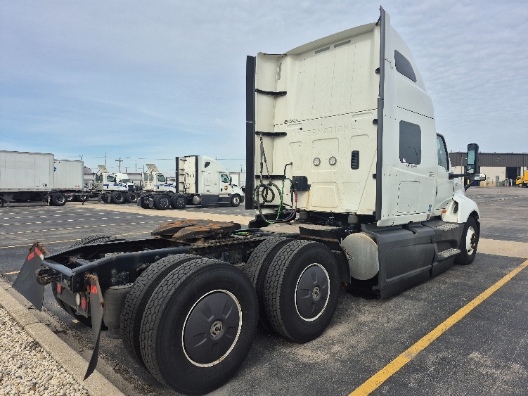 2023 International LT in La Porte, IN — photo 7
