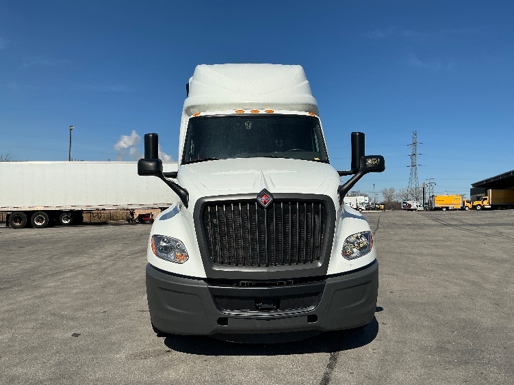 2023 International LT in La Porte, IN — photo 2
