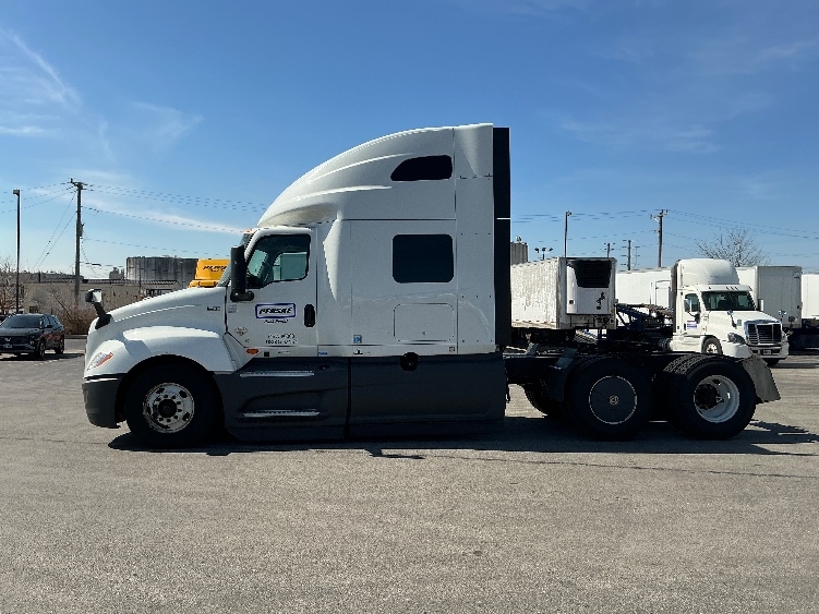2023 International LT in La Porte, IN — photo 4
