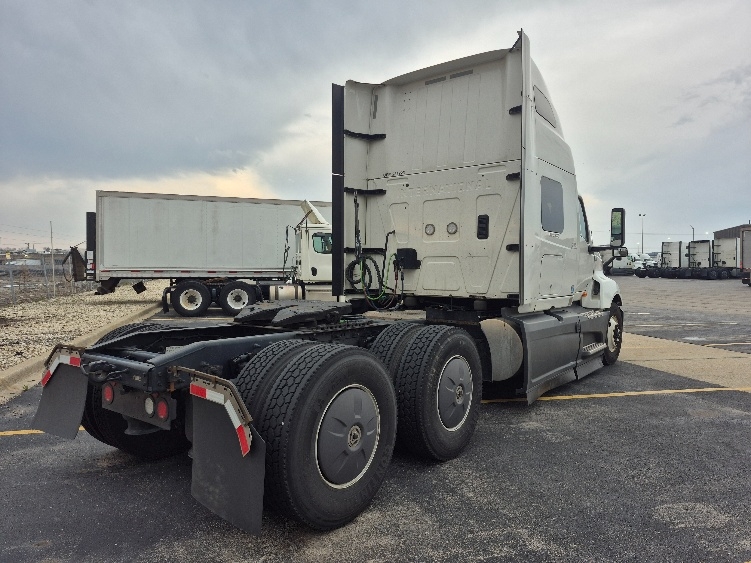 2023 International LT in La Porte, IN — photo 7