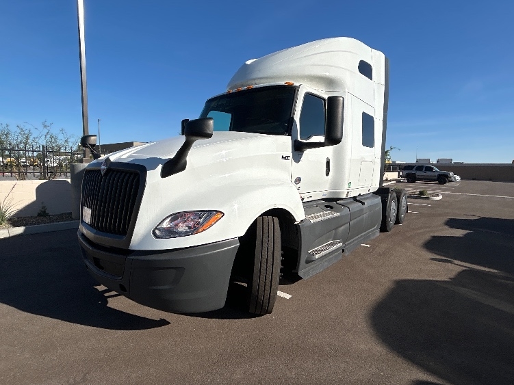 2023 International LT in Phoenix, AZ — photo 3