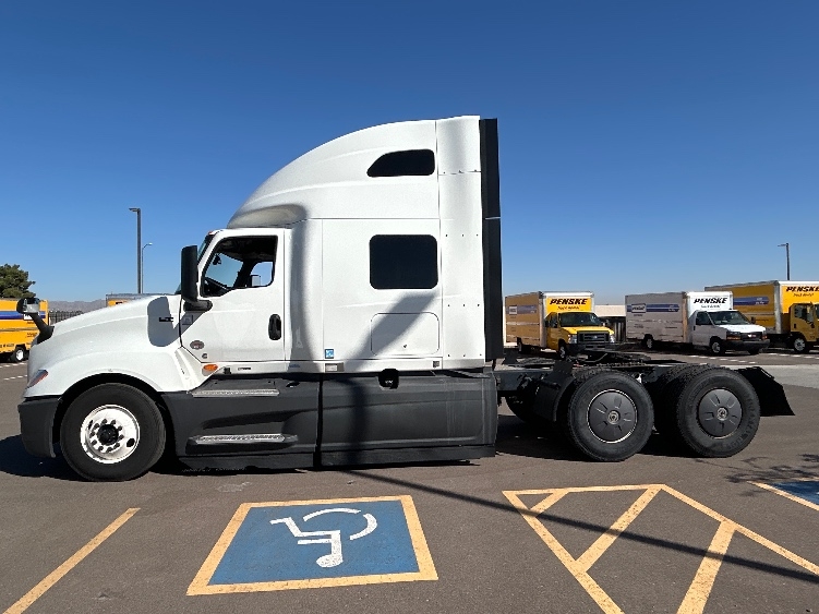 2023 International LT in Phoenix, AZ — photo 4