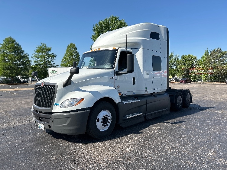 2023 International LT in Memphis, TN — photo 3