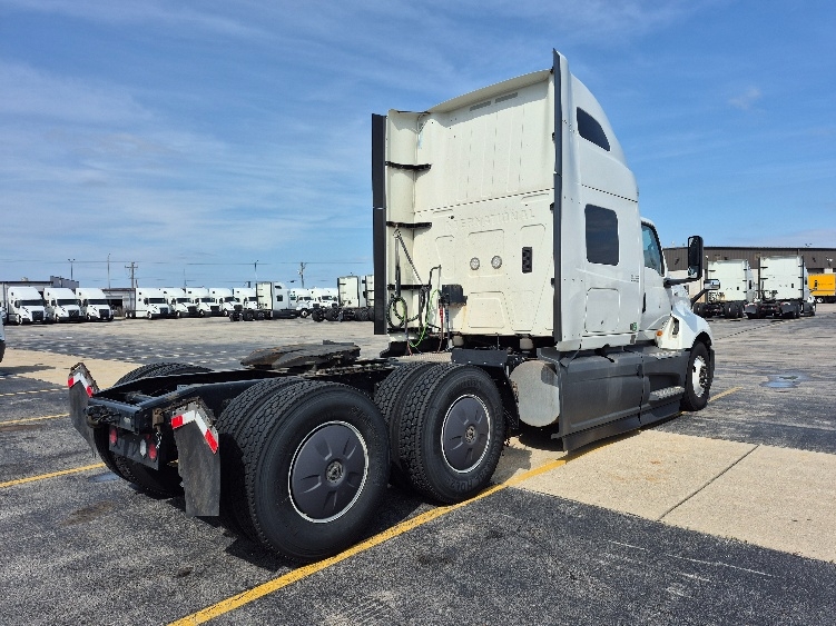 2023 International LT in La Porte, IN — photo 7