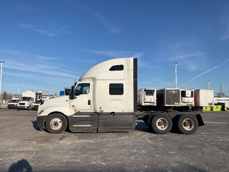 2023 International LT in Milwaukee, WI — photo 4