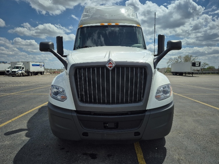 2023 International LT in La Porte, IN — photo 2