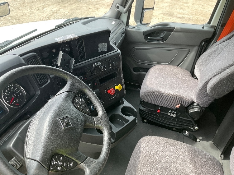 2023 International LT in La Porte, IN — photo 10