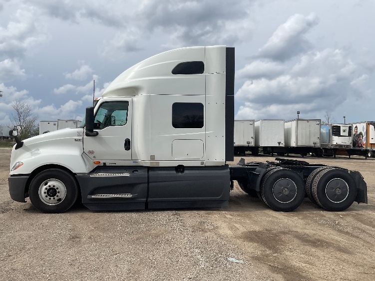 2023 International LT in La Porte, IN — photo 4