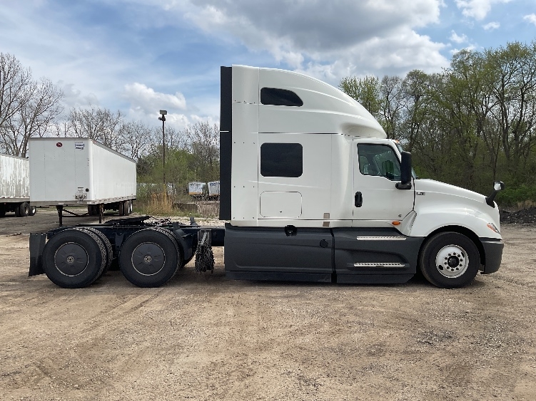 2023 International LT in La Porte, IN — photo 8