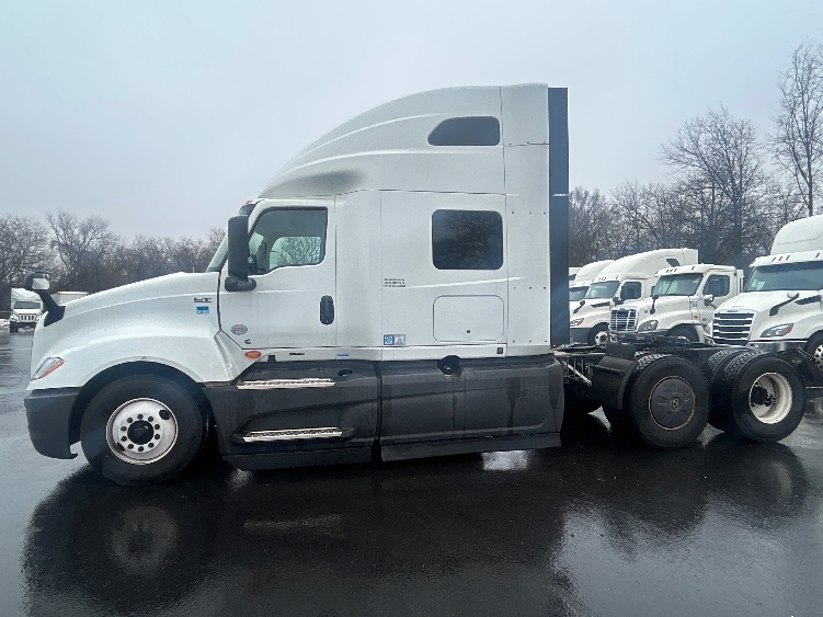 2023 International LT in Pennsauken, NJ — photo 4