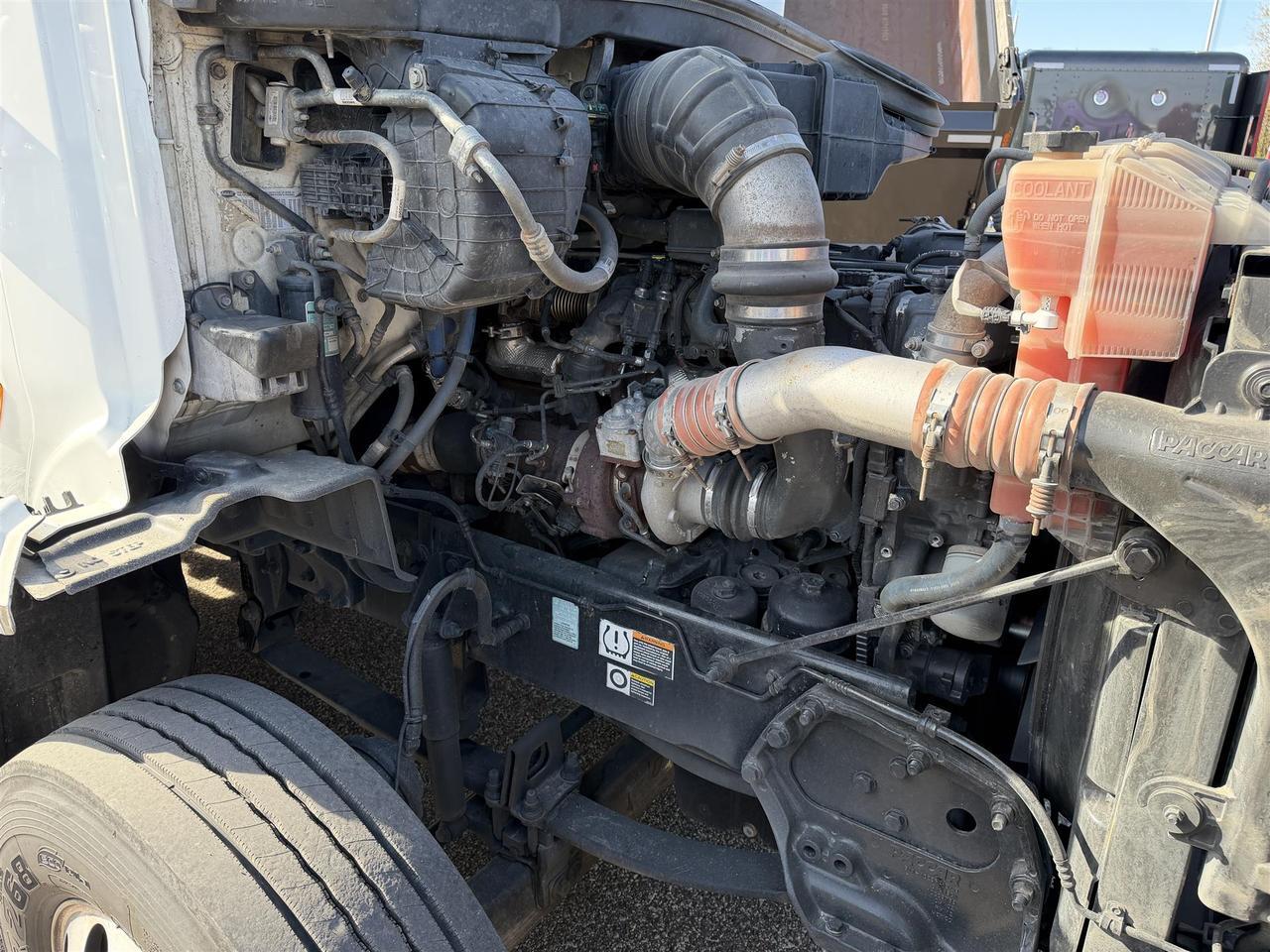 2019 Peterbilt 579 in Rochester, MN — photo 5