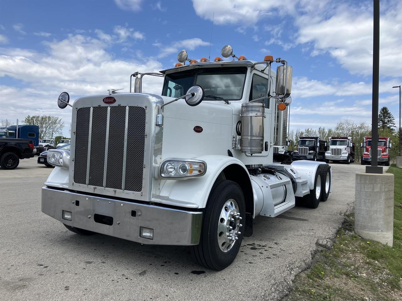 2020 Peterbilt 389