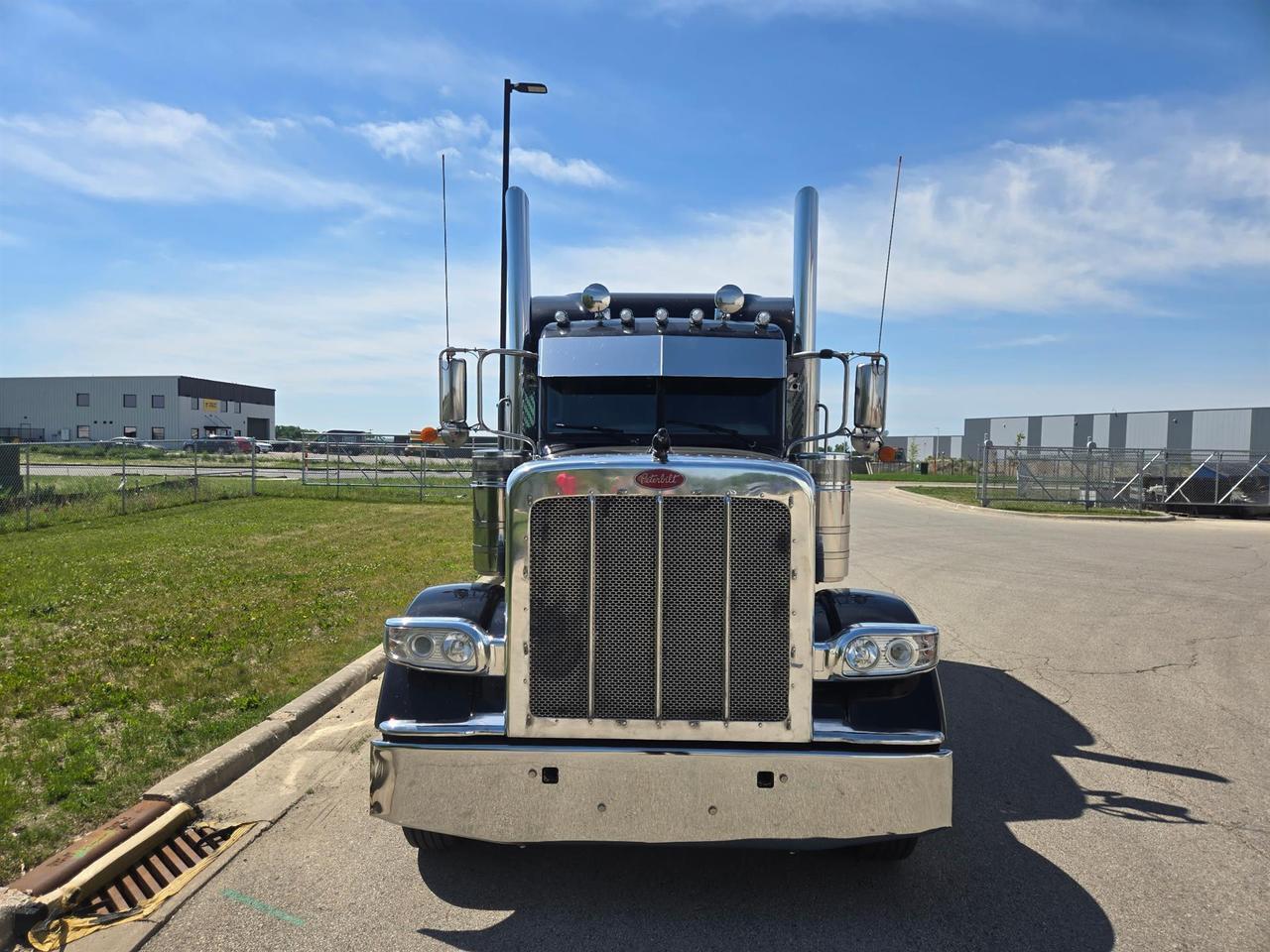 2020 Peterbilt 389