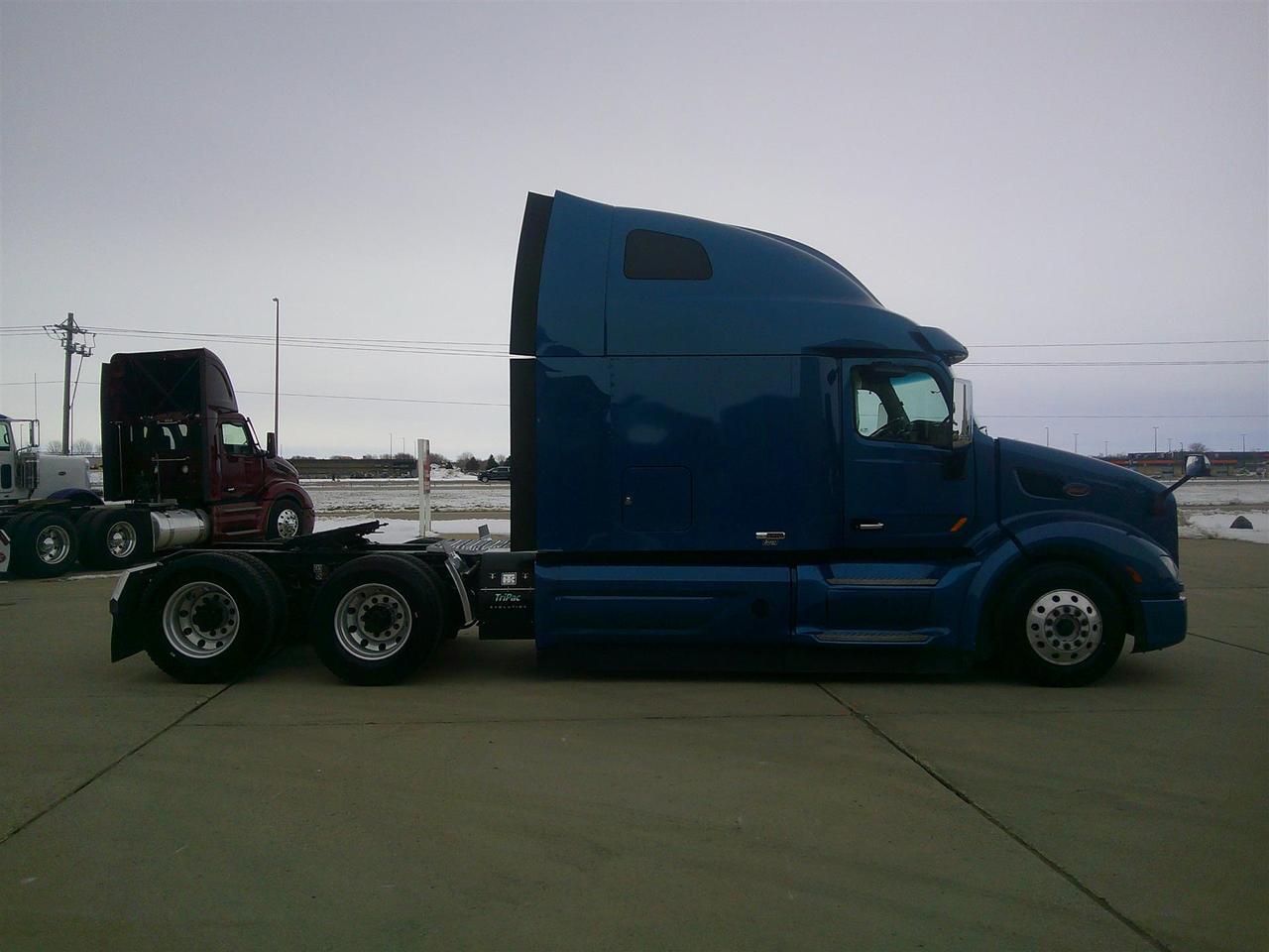 2020 Peterbilt 579 in Eau Claire, WI — photo 5