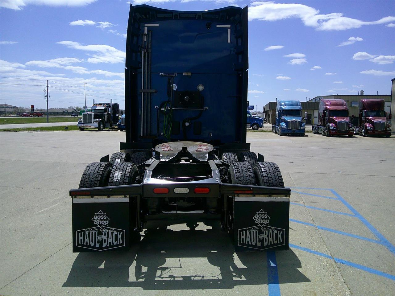 2020 Peterbilt 579 in Eau Claire, WI — photo 7