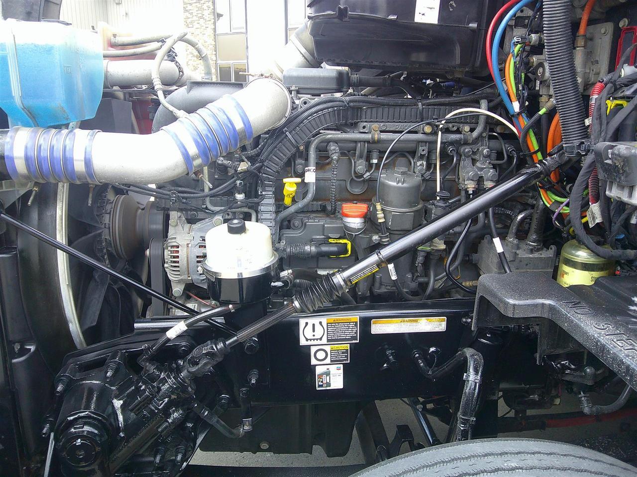 2021 Peterbilt 579 in Fargo, ND — photo 9