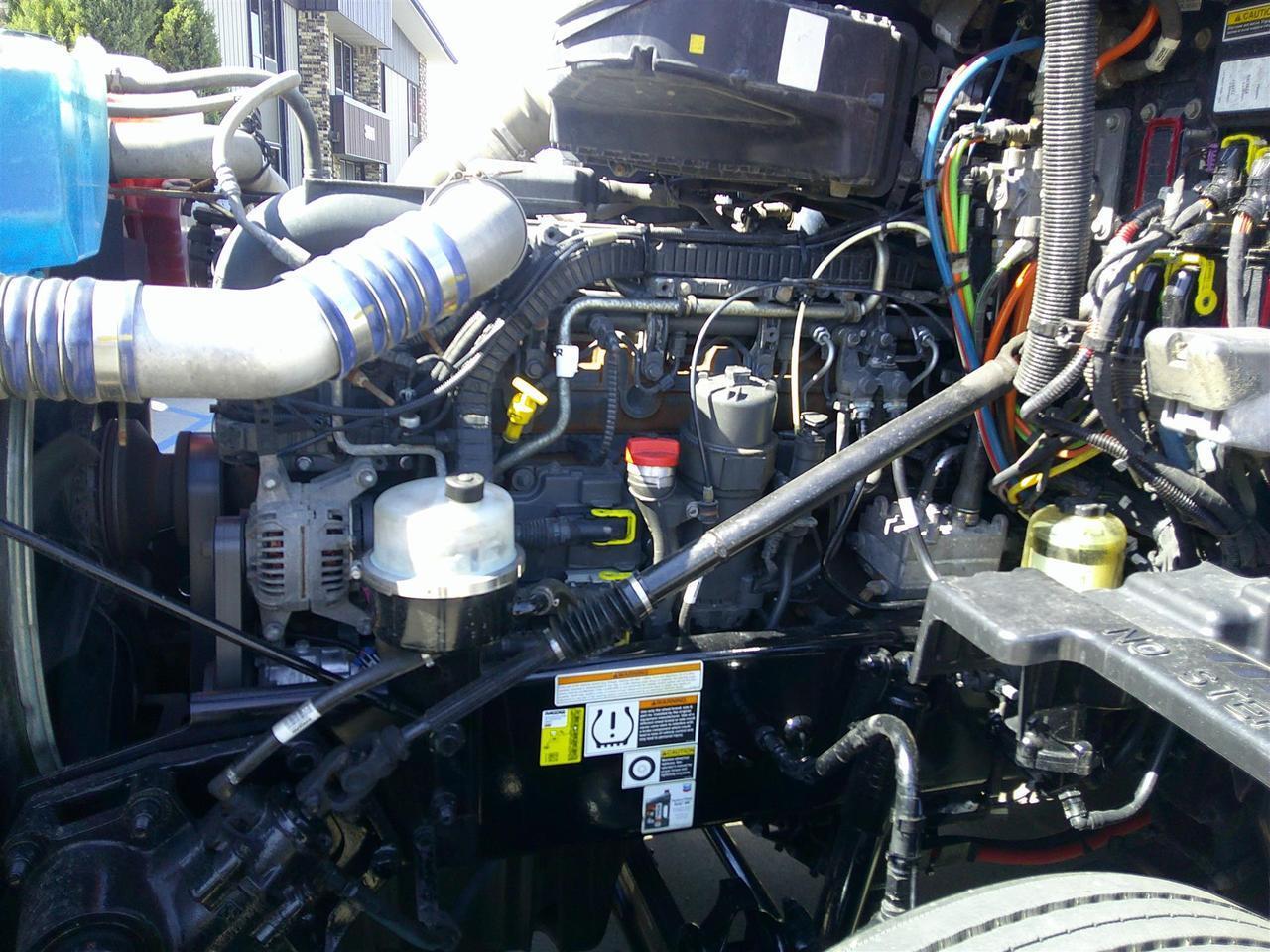 2021 Peterbilt 579 in Fargo, ND — photo 9