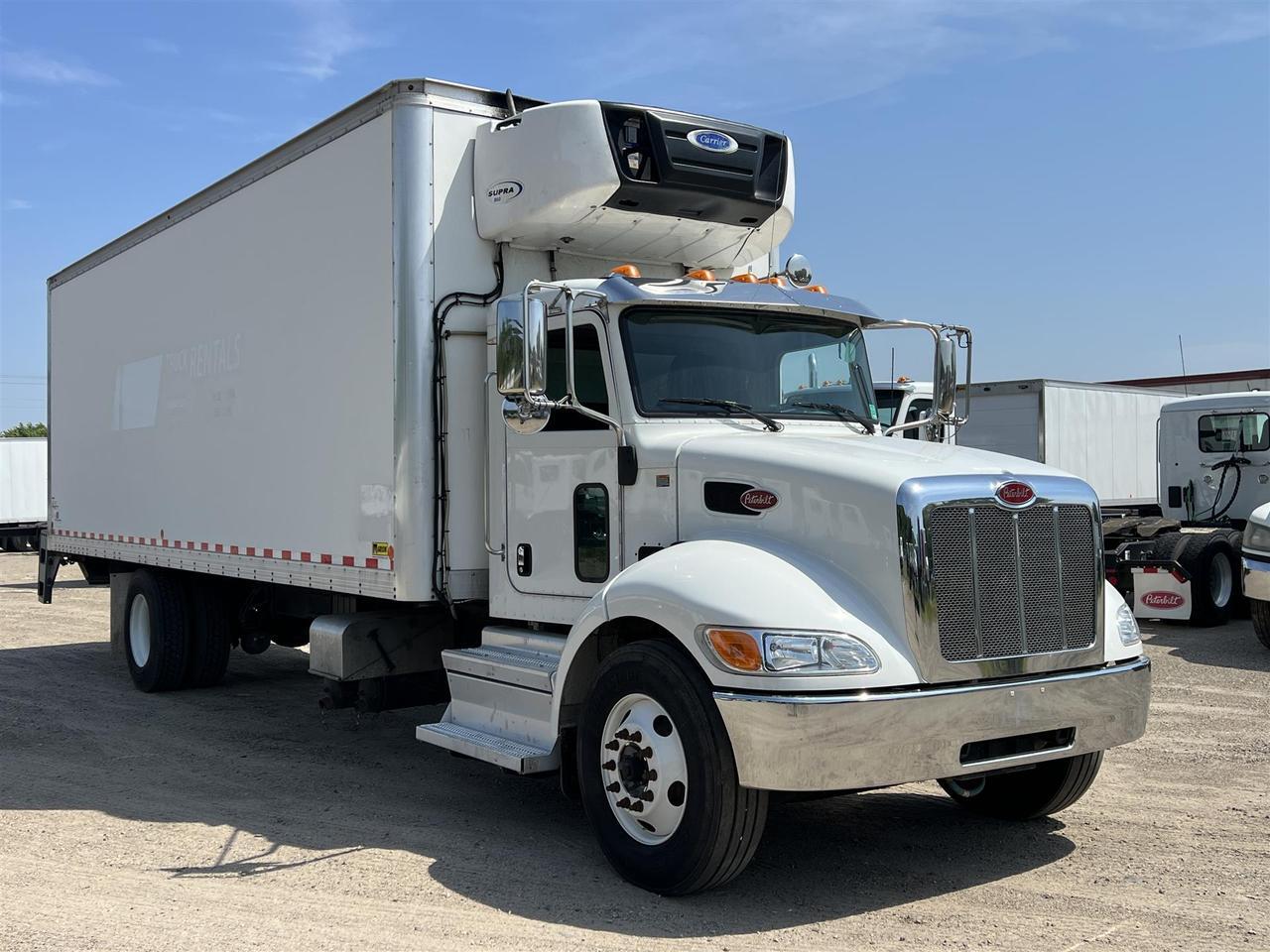 2022 Peterbilt 337 in Fargo, ND — photo 3