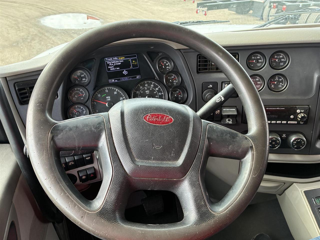2022 Peterbilt 567 in Eau Claire, WI — photo 9