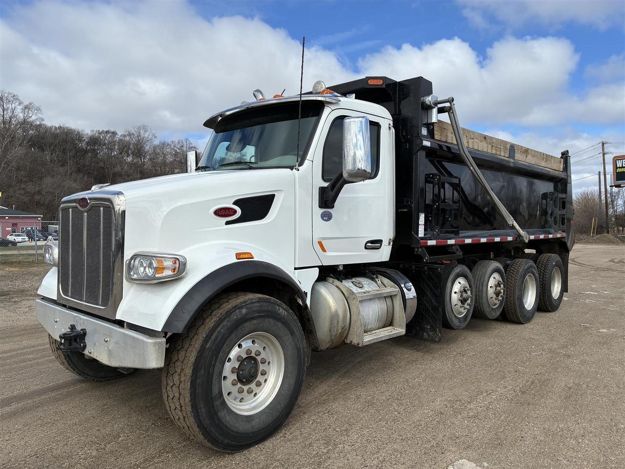 2022 Peterbilt 567 in Eau Claire, WI — photo 12