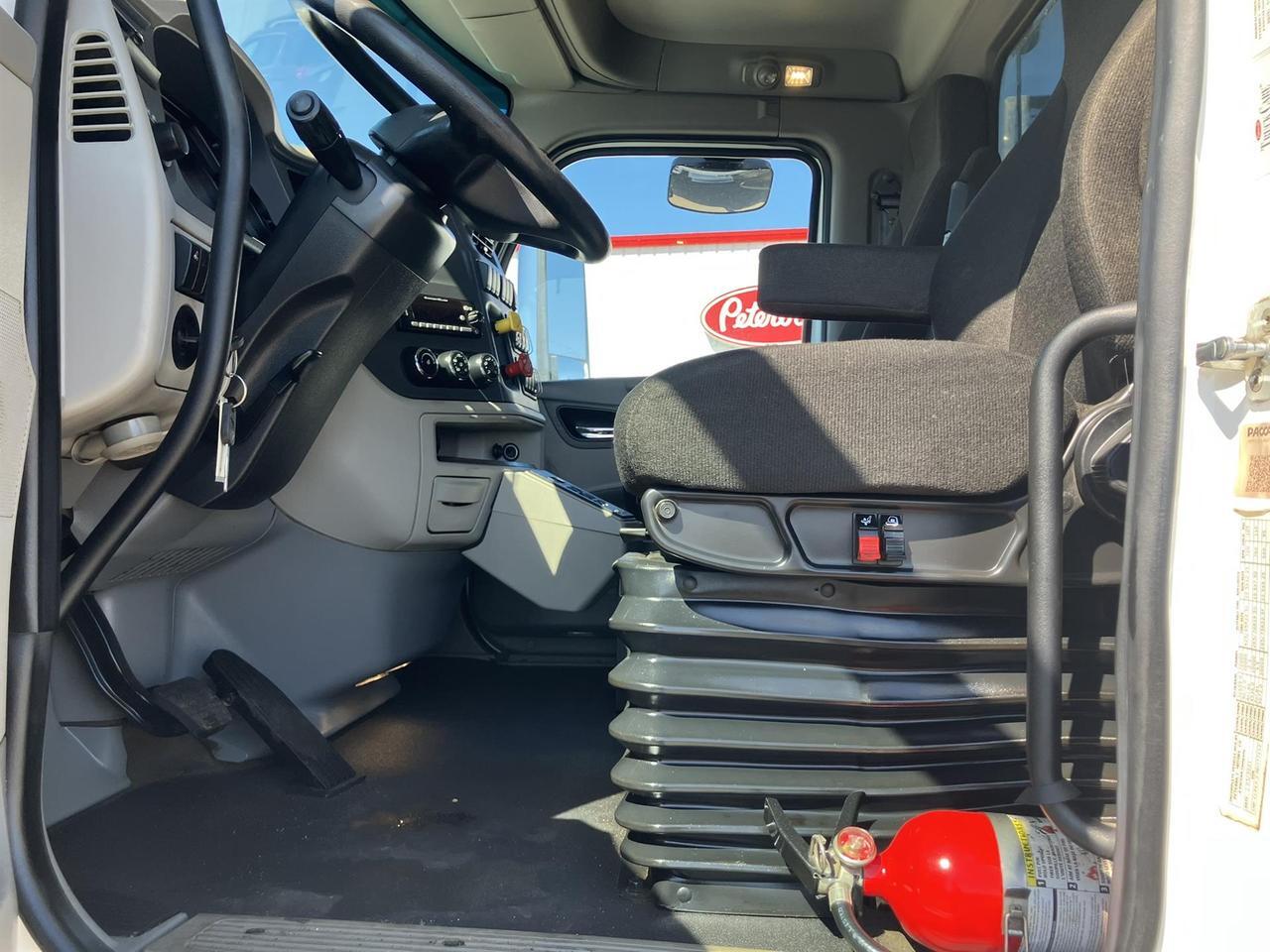 2022 Peterbilt 567 in Rochester, MN — photo 11