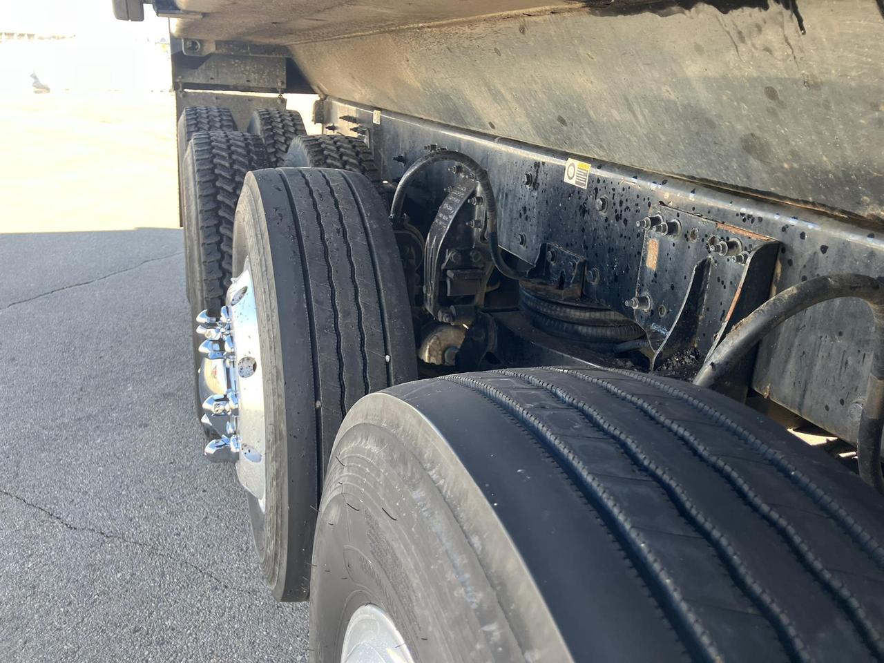 2022 Peterbilt 567 in Rochester, MN — photo 8