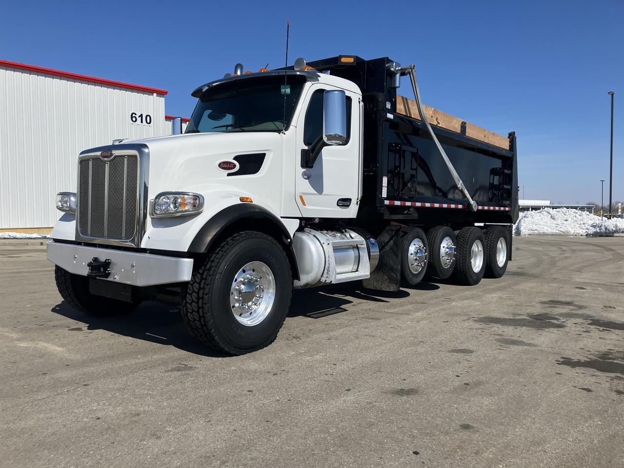 2022 Peterbilt 567
