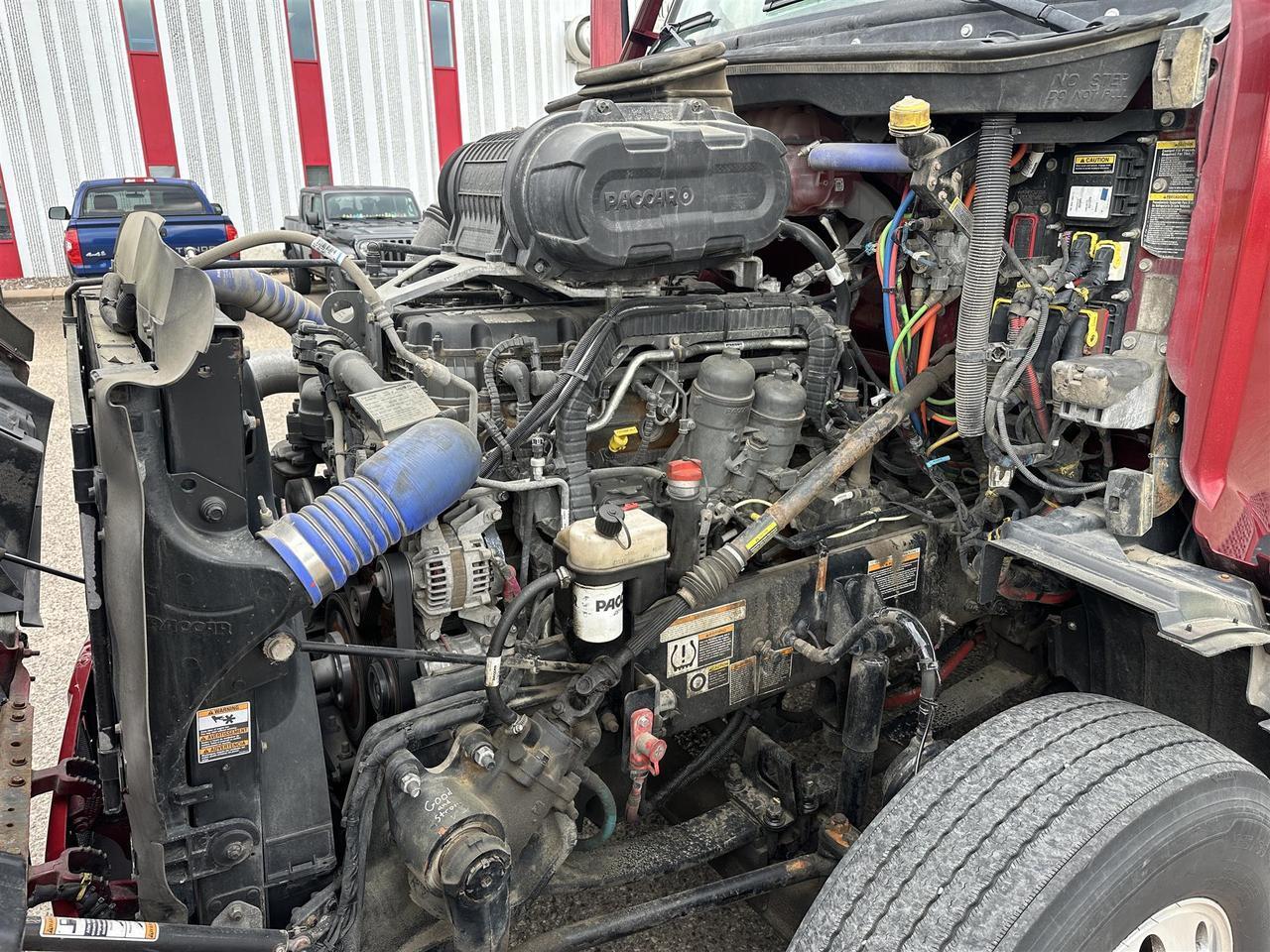 2022 Peterbilt 579 in Eau Claire, WI — photo 7