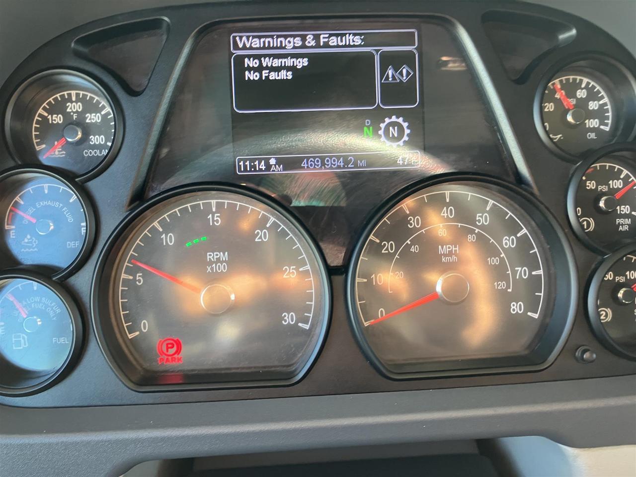 2022 Peterbilt 579 in Rochester, MN — photo 10