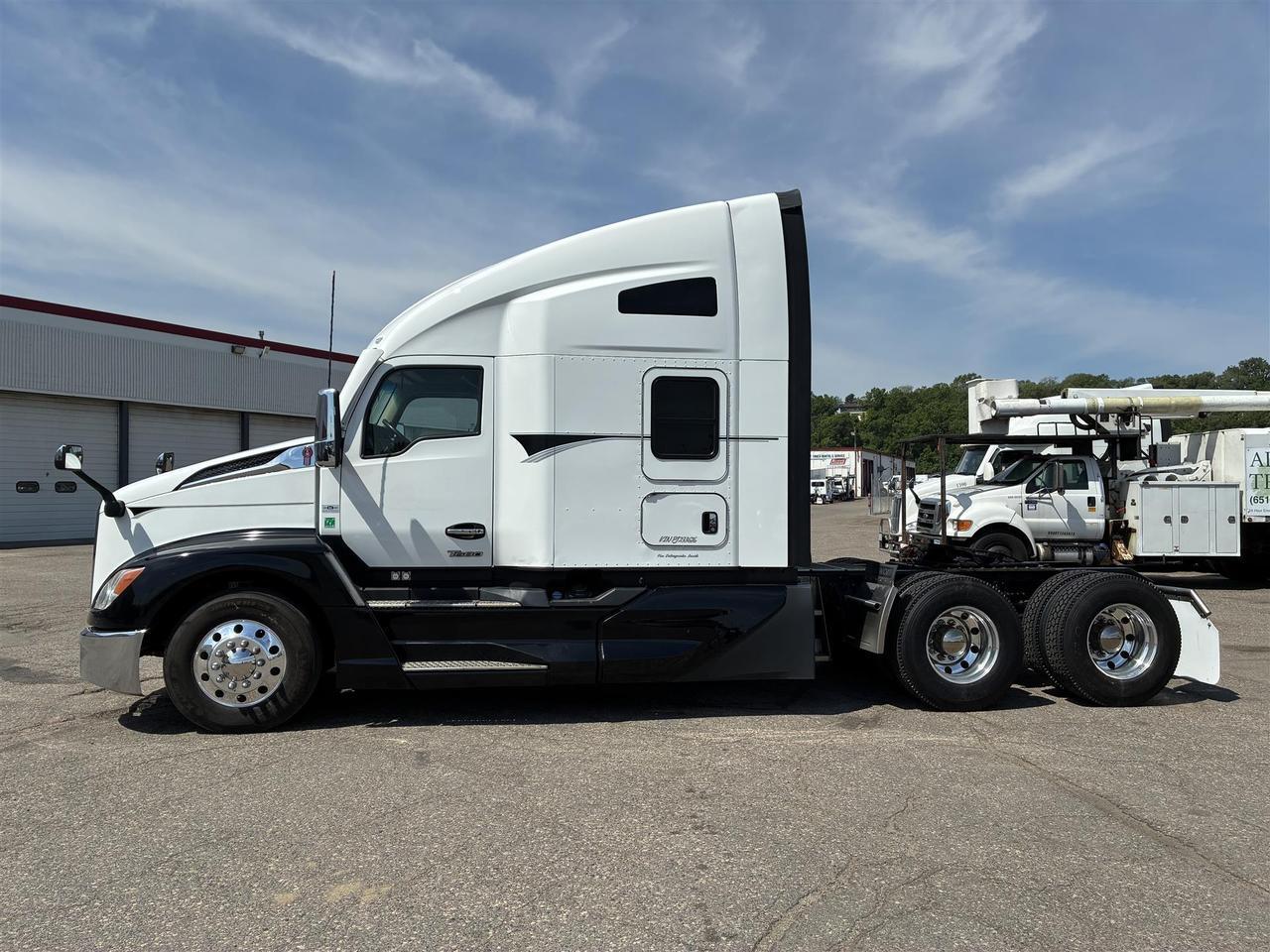 2023 Kenworth T680