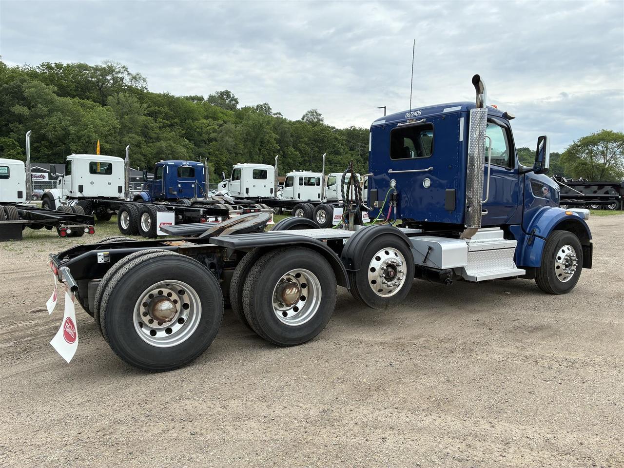 2023 Peterbilt 567 in Fargo, ND — photo 5