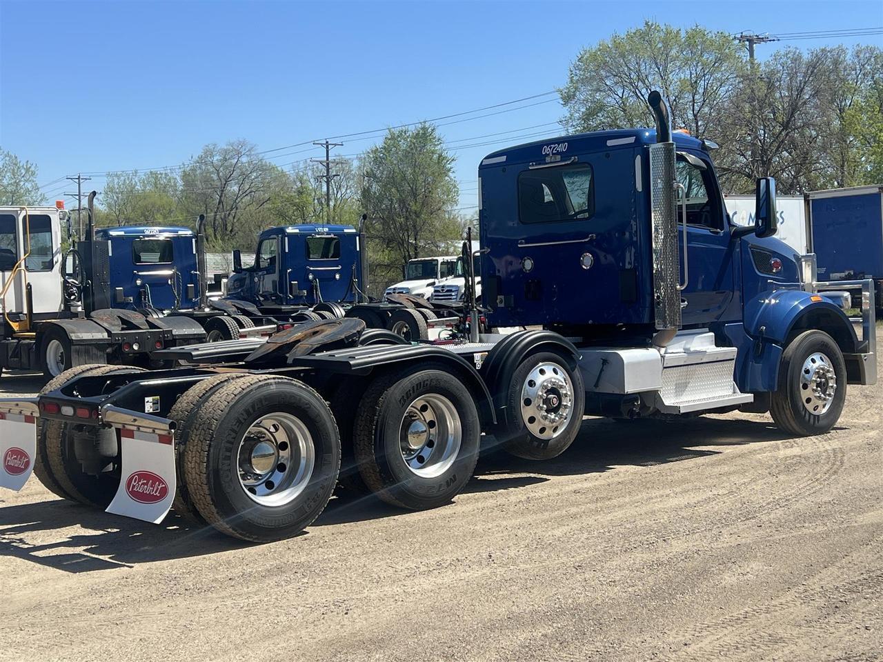 2023 Peterbilt 567 in South St. Paul, MN — photo 6