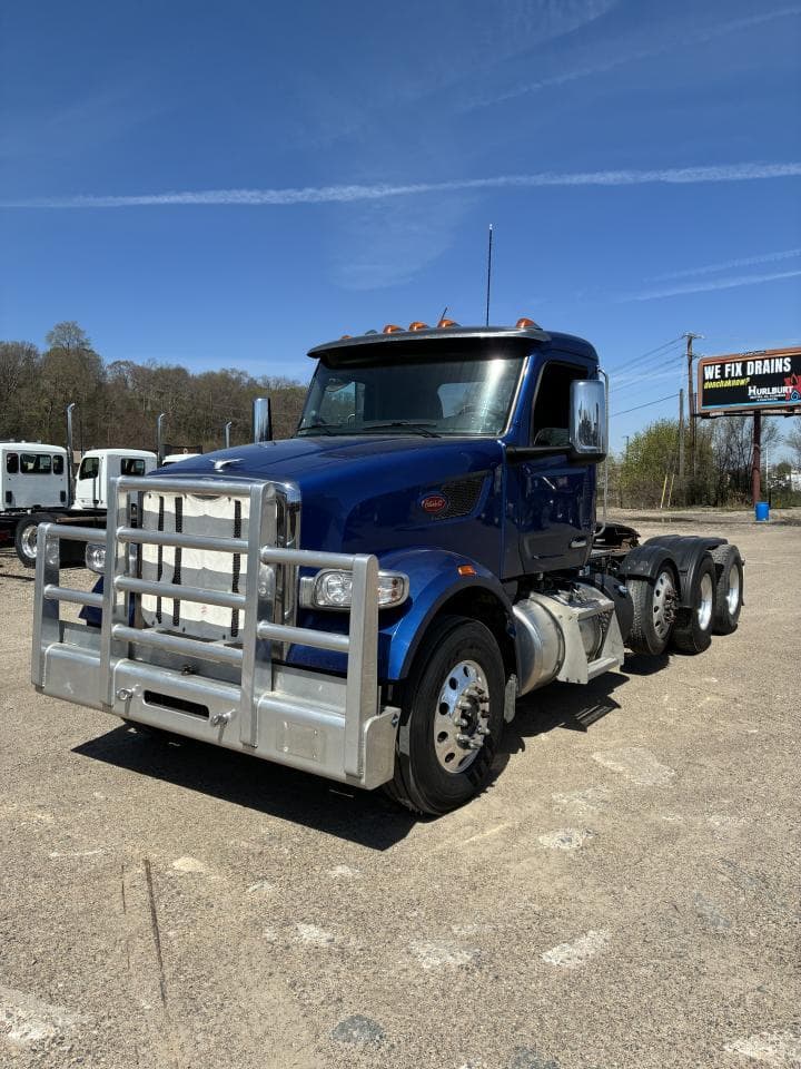 2023 Peterbilt 567