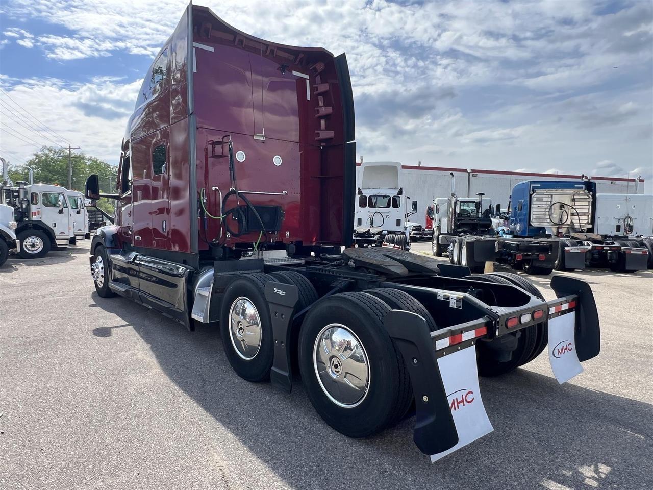 2023 Peterbilt 579 in South St. Paul, MN