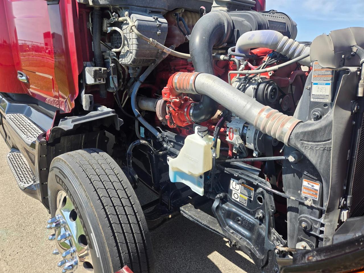 2023 Peterbilt 579 in Rochester, MN — photo 8