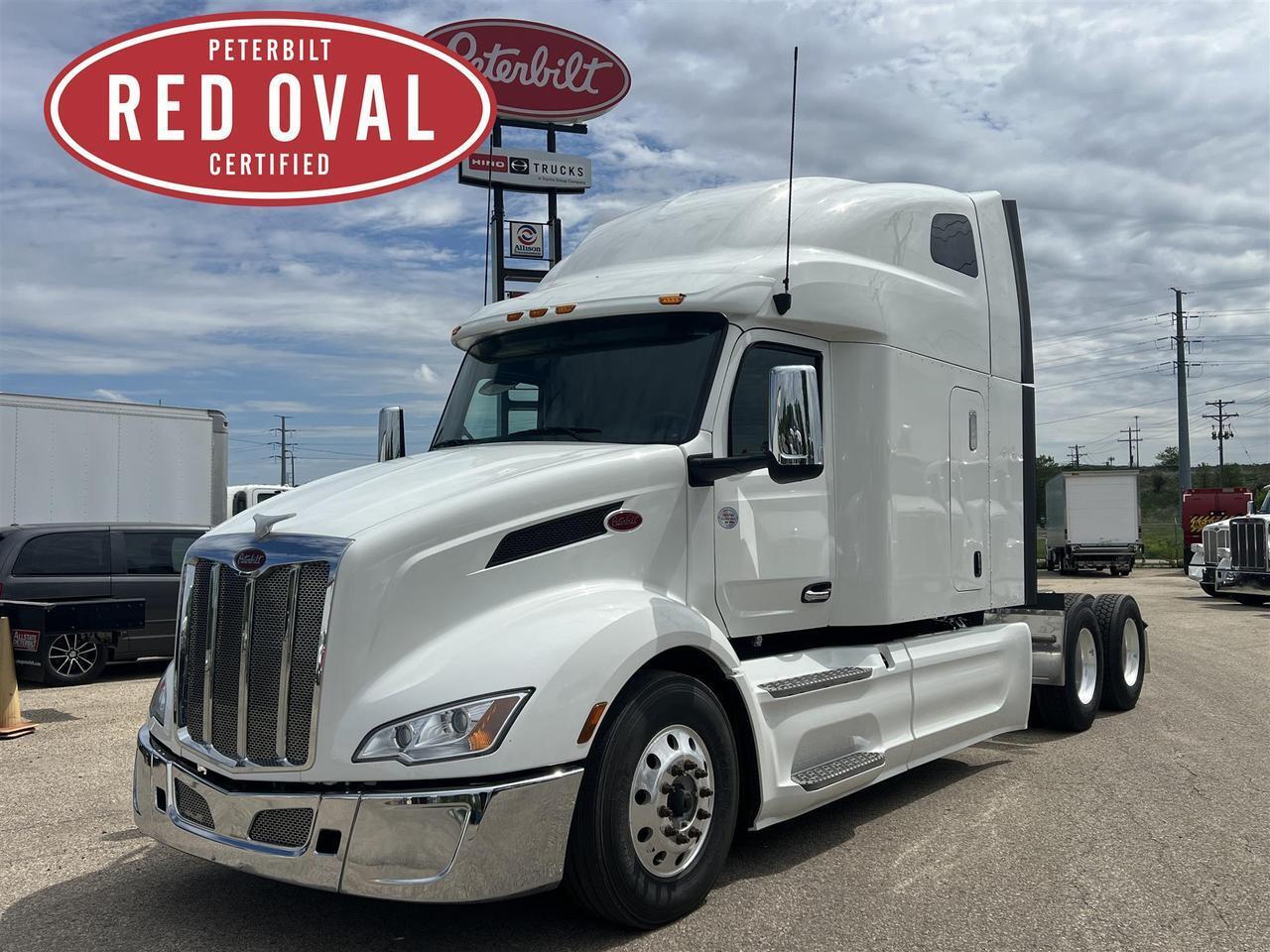 2023 Peterbilt 579 in South St. Paul, MN — photo 12